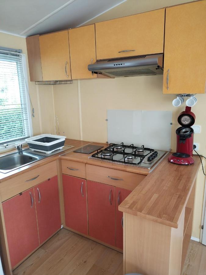 Mobil-Home Coin De Paradis En Cote D'Opale Sur Terrain Prive Et Sa Caravane Hermelinghen Exterior foto